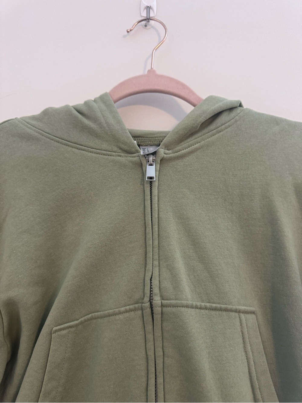 H&M Olive Zip-Up CroppedHoodie with Front Pocket - Picture 7 of 9